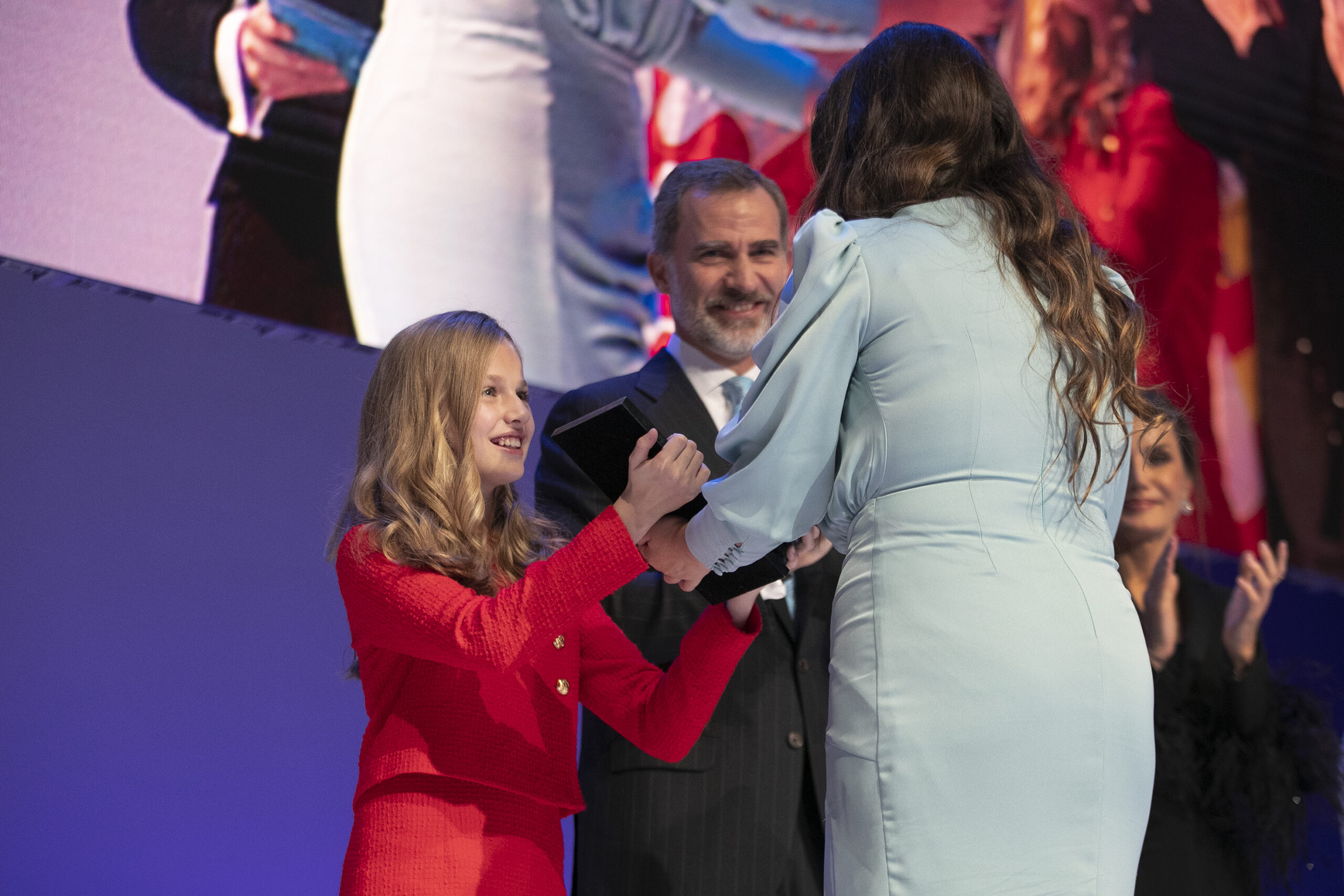 AQUÍ, EL PRESENTE. Una Ceremonia audiovisual para la entrega de los Premios FPdGi 2020 y 2021