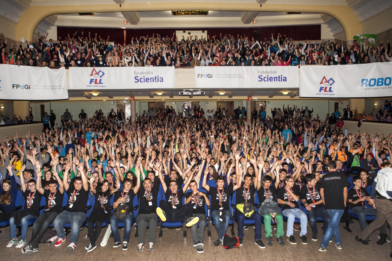Més de 300 joves afronten el repte de pal·liar els desastres naturals a la Gran Final FIRST LEGO League Espanya