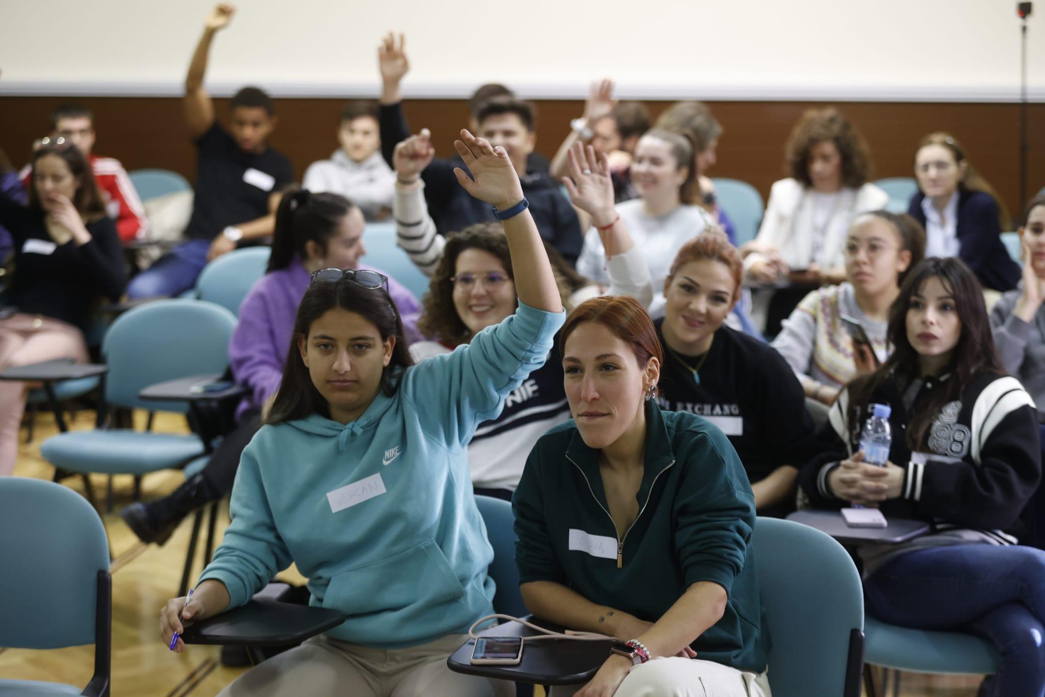 Talent Sessions: descubriendo las oportunidades de la FP Dual, el valor del networking y las competencias necesarias para emprender