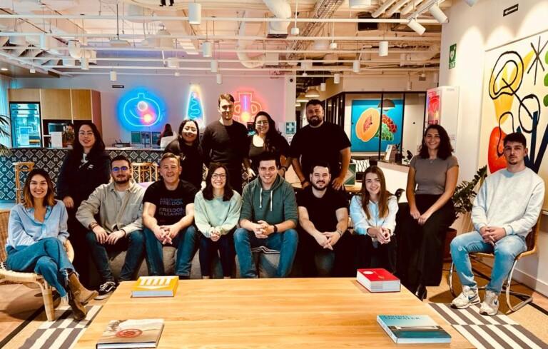 Founderz lanza un Máster Online sobre Inteligencia Artificial e Innovación en colaboración con Microsoft