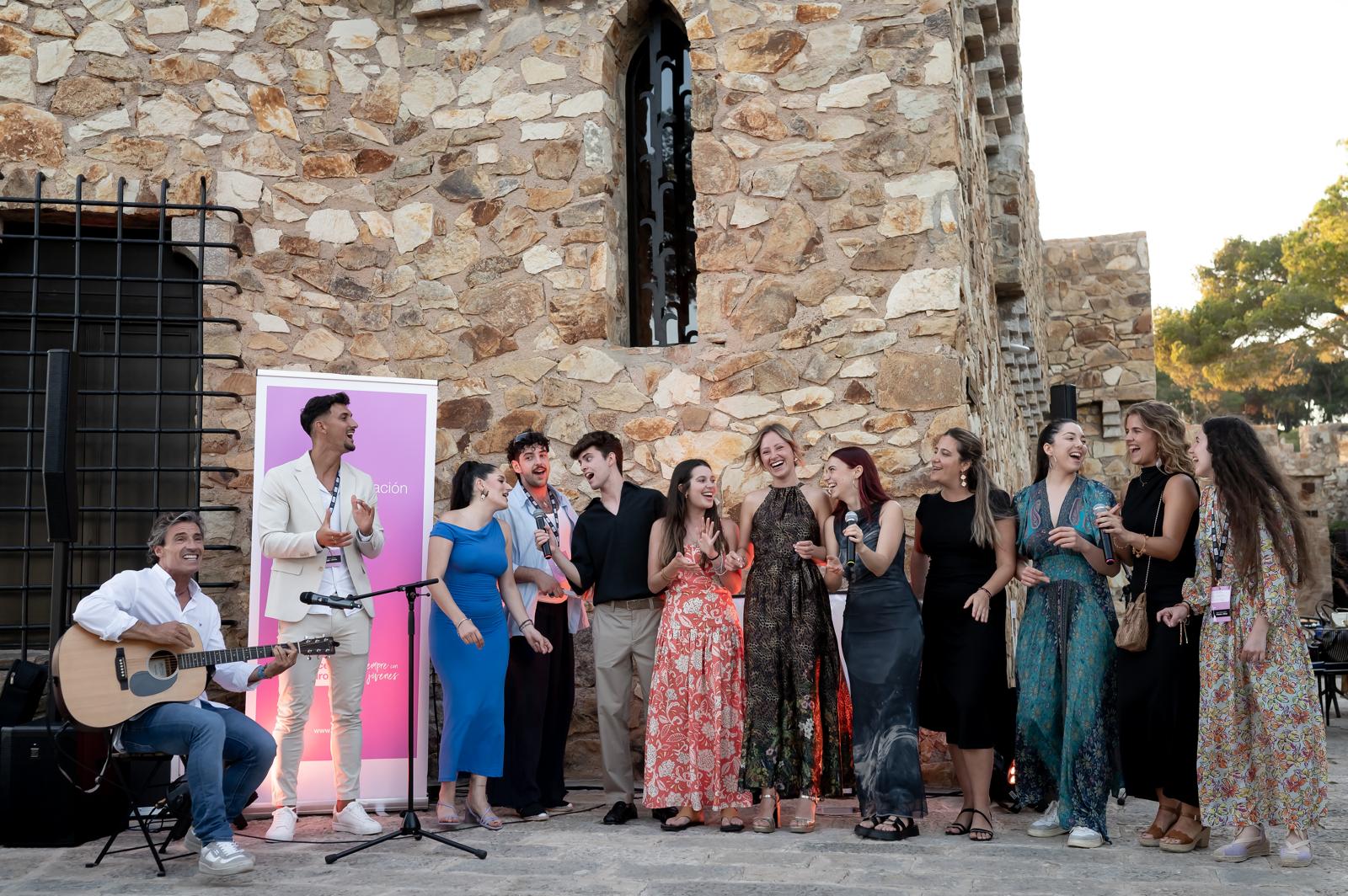 Una tarde de networking y música con propósito en el Castell de Lloret de Mar