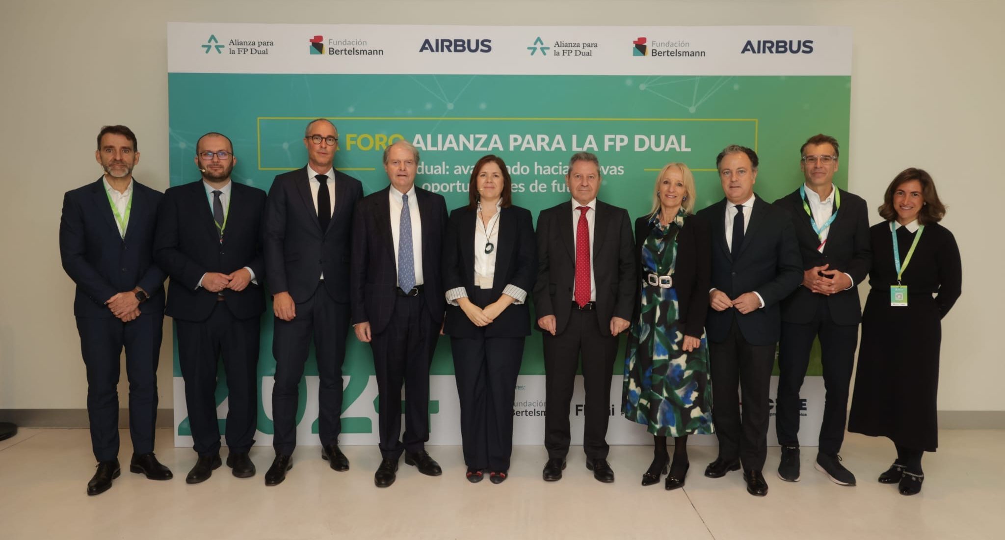 La formación de los profesores, la participación de las pymes y superar el ‘techo de papel’, entre los principales retos de la FP dual para la próxima década