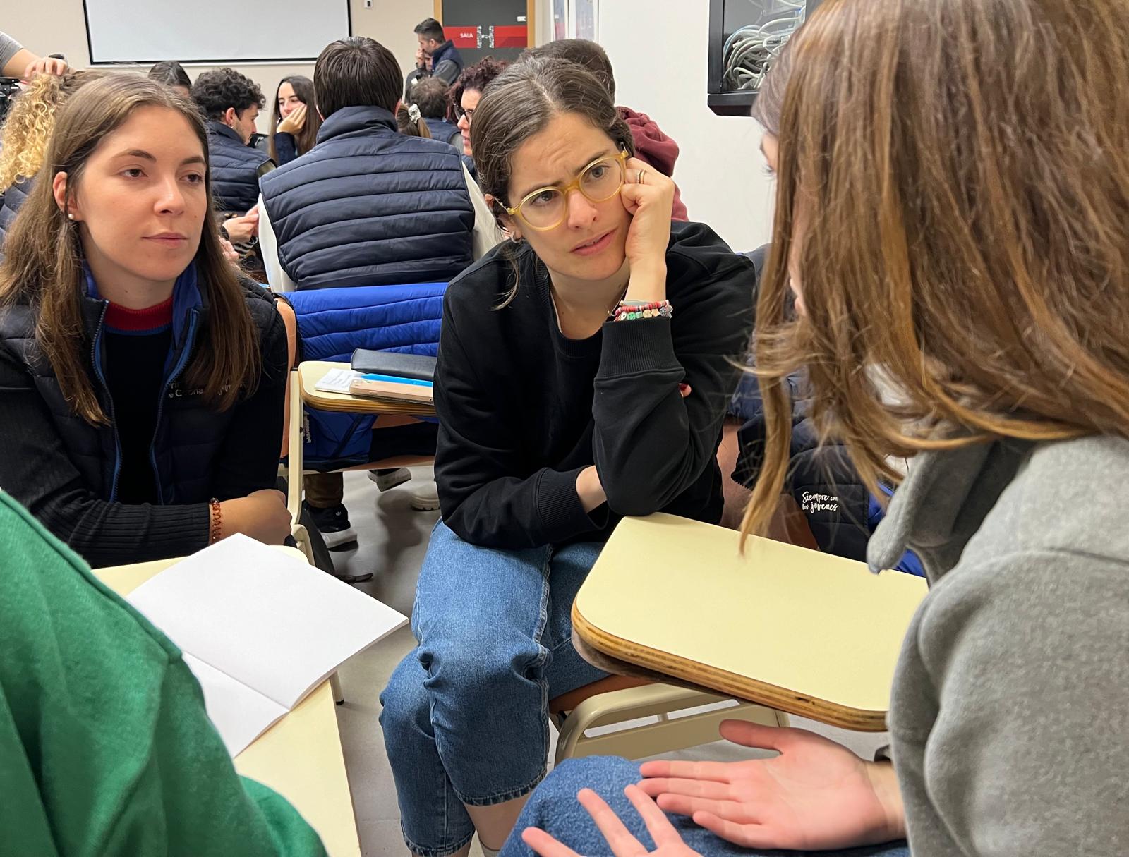 La Fundación Princesa de Girona busca 30 jóvenes con vocación docente para participar en un voluntariado educativo en las escuelas afectadas por la DANA