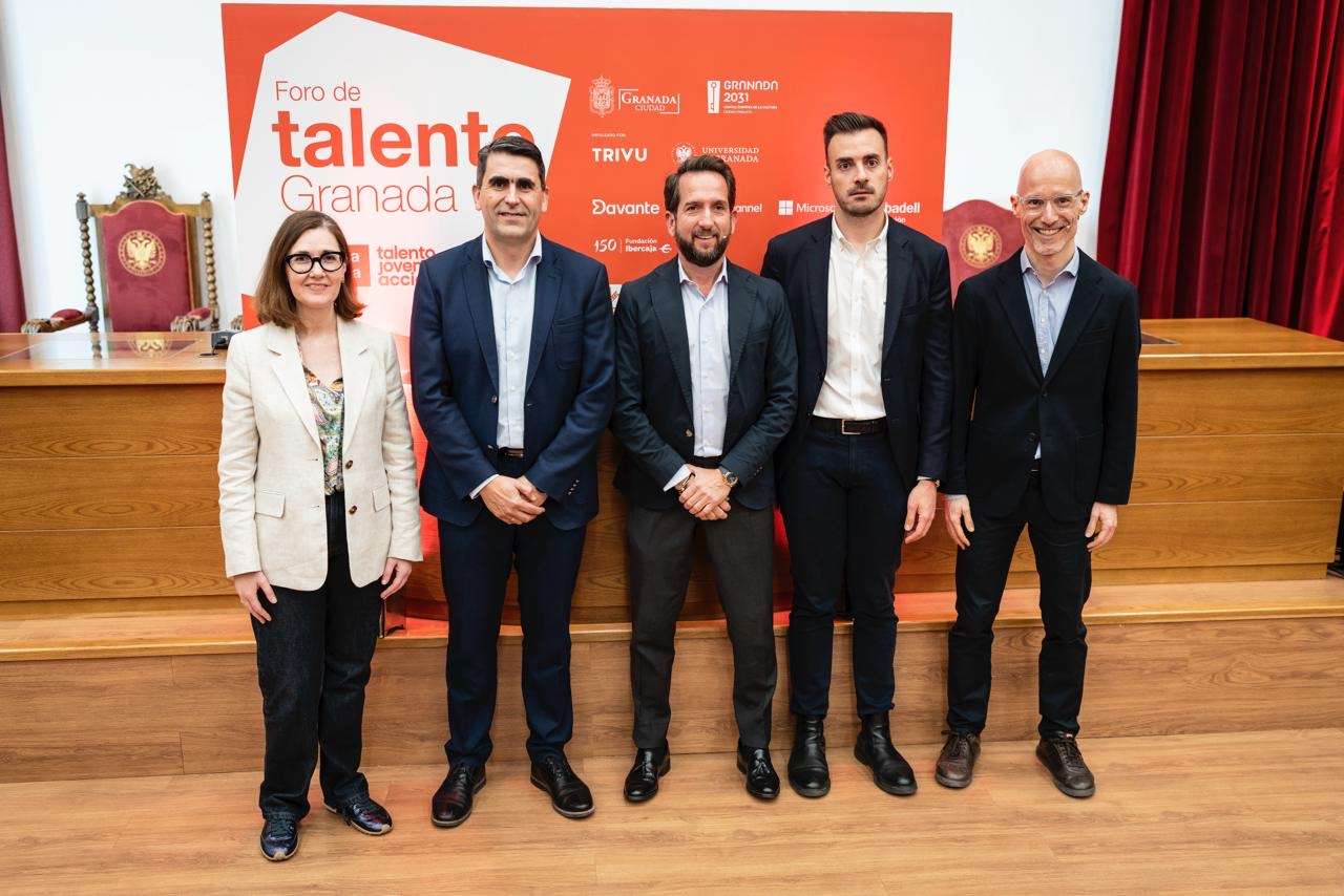 El Foro de Talento abre la segunda semana de actividades del Tour en Granada con una jornada dedicada al emprendimiento con propósito, el liderazgo y el impacto social como claves del futuro profesional de los jóvenes