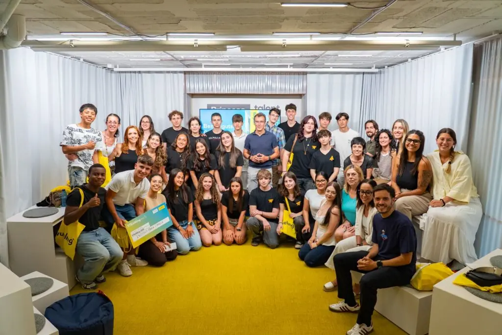 Más de 630 alumnos participan en la segunda edición de «STEAMing: dando alas al talento femenino», el programa de Vueling y la Fundación Princesa de Girona que impulsa las vocaciones STEAM entre los jóvenes